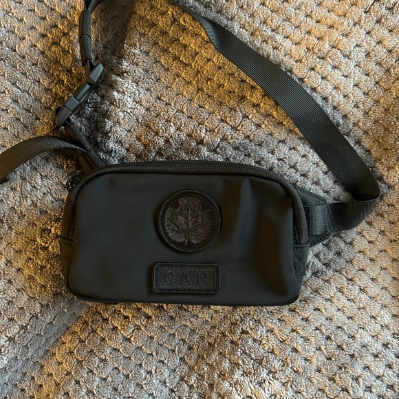 Lululemon Mini Belt Bag - Team Canada Limited Edition - Picture 1 of 5